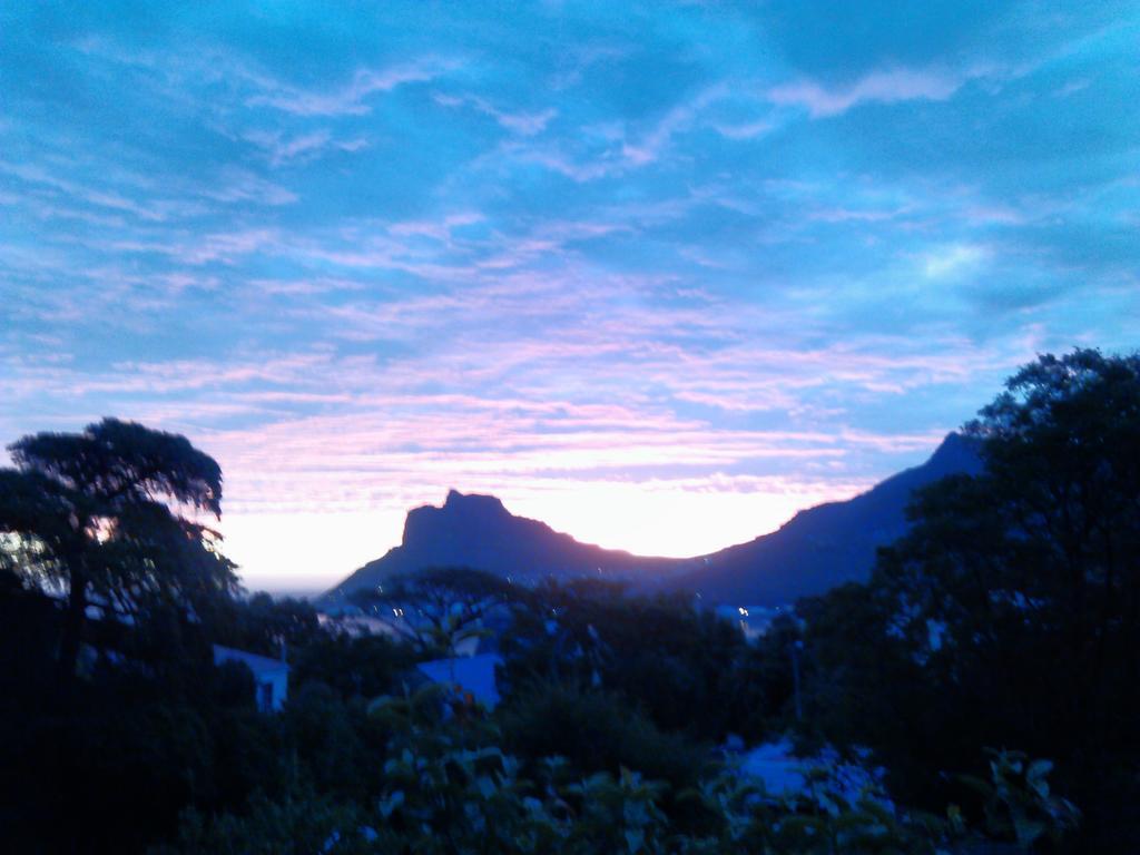 Отель Hout Bay Hideaway Экстерьер фото